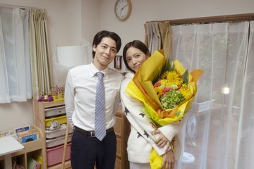 川口春奈主演『ママがもうこの世界にいなくても　私の命の日記』初登場1位、4.4億円突破！　クランクアップ写真公開 画像