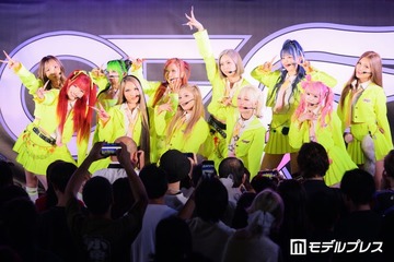 ギャルパフォーマンスグループ・GALEDGE.、渋谷でデビュー曲を初披露「熱く演技指導してくださった」山田孝之とのMV撮影振り返る 画像