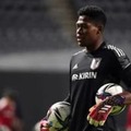 浦和GK鈴木彩艶の最大の良さは「体重」！？ その理由がおもしろい