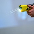 スタンガンと顔面蹴りで元プレミア選手を死亡させる…警官に懲役8年の判決
