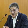 共同通信などのインタビューに応じる、パナソニックホールディングスの楠見雄規社長＝14日、大阪府門真市