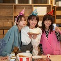 生見愛瑠、清野菜名、岸井ゆきの「日曜の夜ぐらいは…」第9話より（C）ABCテレビ