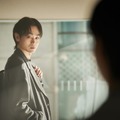 菅田将暉／Netflixシリーズ「寄生獣 －ザ・グレイ－」独占配信中／（C）岩明均／講談社