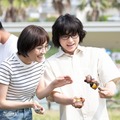 松井愛莉、松村北斗（C）TBS