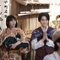 松本穂香、鈴鹿央士「嘘解きレトリック」第2話（C）フジテレビ