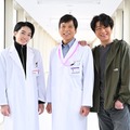 （左から）西畑大吾、勝村政信、及川光博（C）テレビ朝日