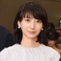 波瑠『アイシー』の役とは反対！？私生活での“うっかりミス”明かす「あげるために買ったものを…」 画像