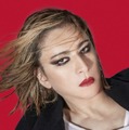 YOSHIKI、MLB開幕戦で日米両国歌を演奏 首の手術後初のパフォーマンスに 画像