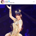 「神々しい」浜崎あゆみ、華やかなゴールド衣装のステージSHOTをファン賞賛「カッコ良すぎ」