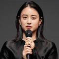 山本美月、大人可愛いロングワンピSHOTに反響「可愛すぎる」「美しい」
