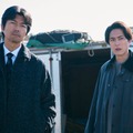 仲村トオル、間宮祥太朗「イグナイト -法の無法者-」（C）BABEL LABEL／TBS