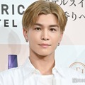 金髪の岩田剛典（C）モデルプレス