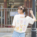 T シャツ(M/L) 各3,700 円ショルダーバッグ 3,900 円ヘアクリップ 各1,300 円※全7種類を揃えることができる セットも販売します。