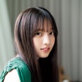 乃木坂46、6期生・海邉朱莉「週マガ」登場 圧倒的透明感放つ 画像