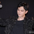 「本物です」と言いながら登場した吉沢亮（C）モデルプレス