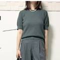【ユニクロ】サマーニット×タックワイドパンツ。今夏のオフィスコーデに選びたい色とは【40代の毎日コーデ】