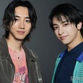 モデルプレスのインタビューに応じた駒木根葵汰、新原泰佑（C）モデルプレス