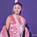 みちょぱ、ミニ丈からほっそり美脚輝く ハーフツインヘアで新たな魅力【TGC2025A/W】 画像