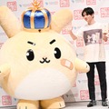 「横浜バニラ 新商品発表会2025 〜勇往邁進〜」に出席したバニ丸、高橋優斗（C）モデルプレス