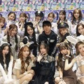 「TGC北九州」での「チャンス学校チェンジ科」ステージ出演者と濱口優／画像提供：ABEMA番組「チャンス学校チェンジ科」