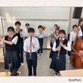 吹奏楽部の生徒たち