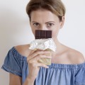 食前の「高カカオチョコ」で太りにくい体質に!? 医師が教えるラクしてやせる新習慣、摂るタイミングと量は？ 画像