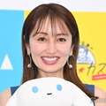 矢田亜希子、圧巻美脚輝く膝上ミニワンピ姿「とにかく脚が長い」「憧れの女性」と反響 画像