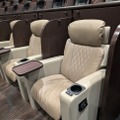 プレミア ラグジュアリー シート®イメージ（ＴＯＨＯシネマズ 日比谷）名古屋栄に導入されるものとは仕様が異なります