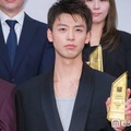 「モデルプレスベストドラマアワード」主演俳優部門1位を受賞した竹内涼真（C）モデルプレス