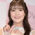 ＝LOVEメンバー、ミニワンピースから美脚スラリ「脚まっすぐで綺麗」「等身バランス神」とファン絶賛 画像