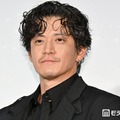 小栗旬（C）モデルプレス