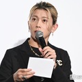 Aぇ! group末澤誠也、Snow Man向井康二と“おそ松論”で意気投合「葛藤はあった」【おそ松さん 人類クズ化計画!!!!!?】 画像