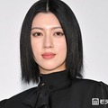 三吉彩花、黒シースルーシャツから美ウエスト大胆披露「異次元のスタイル」「美しすぎる」と絶賛の声 画像