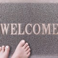 真夏の足元でお育ちがバレる！ 「サンダルに素足」って大丈夫？（前編）