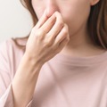 「クサッ！」お風呂に入っても落ちない！更年期世代の深刻な「におい問題」、汗でも加齢でもない意外な原因とは【皮膚ガス研究の第一人者が解説】 画像