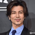 武田真治、22歳下の妻・静まなみと“夫婦初共演”2ショット動画公開「ずっとまなみさん見つめてて素敵」「雰囲気が最高」の声 画像