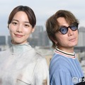 モデルプレスのインタビューに応じた安田章大＆のん（C）モデルプレス