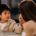 「ママが病気になるとパパ怒るよね？」小学生の息子の一言に絶句。不機嫌で家族を支配する“モラハラ夫”の正体は 画像