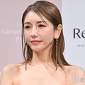 美香、美デコルテ際立つワンショル姿公開「ビール飲む姿も美しい」「大人の色気」と反響 画像