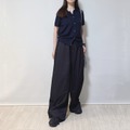 ダークトーンで整える。好バランスな秋のシックカジュアル【40代の毎日コーデ】 画像