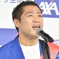 はなわ、妻＆三男顔出し家族3ショット公開「イケメンに成長してる」「奥さん美人」と反響続々 画像