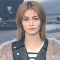 “LDH所属”f5ve・KAEDE、ミニ丈トップスで美ウエスト全開「くびれが綺麗すぎる」「スタイルが異次元」と反響 画像
