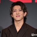 Aえ! group末澤誠也、役作りで土下座を猛練習「土下座って何種類もあるんだ」共演・磯村勇斗から称賛の声も「心強かった」【mentor】 画像