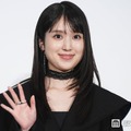 「ようこそ、TOHOシネマズへ！」とお馴染みの挨拶を生披露して沸かせた福本莉子（C）モデルプレス