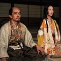 池松壮亮、浜辺美波「豊臣兄弟！」第40話（C）NHK