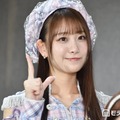 ＝LOVEメンバー、9周年コンサートでの美脚際立つ新衣装ショット披露「キラキラアイドルオーラがすごい」「キューアグ起こしちゃう」と反響 画像