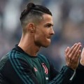 UEFA、ベスト11に「ロナウドをゴリ押し」…カンテがまた貧乏クジを引く