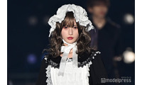 元NMB48山本望叶、ミニ丈セットアップで美脚際立つ 黒コーデ×ハーフツイン姿に「ミサミサみたい」「最強ビジュ」と悶絶の声 画像