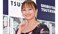 第1子出産発表の岡田結実、美人母との密着プリクラ公開「姉妹みたい」「母娘そっくり」と反響 画像