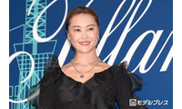 観月ありさ「90年代」美脚際立つ懐かしモデル姿公開「今も昔も異次元」「伝説の8頭身」と絶賛の声 画像